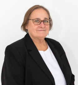 photo of Pam Reichelderfer